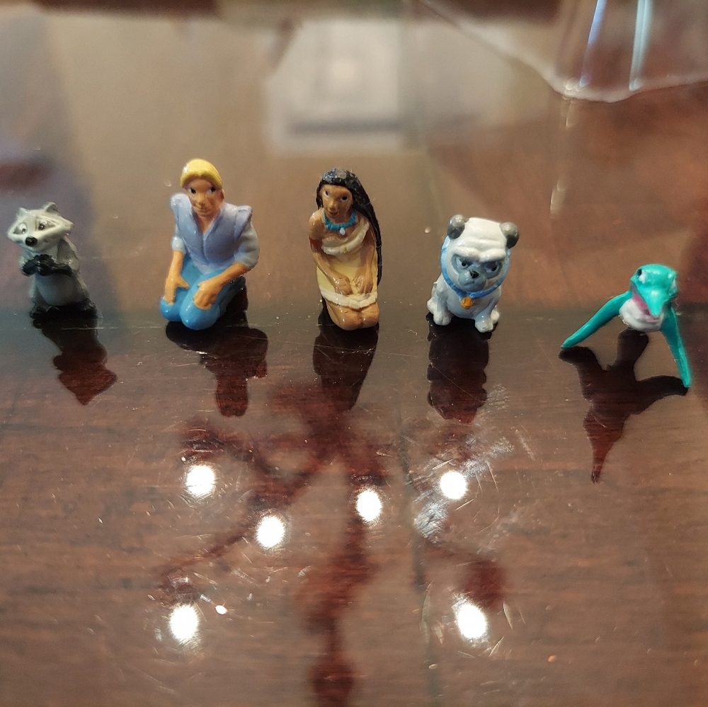 Disney Pocahontas Mini Figurine SetSOLD - Picture 8 of 17